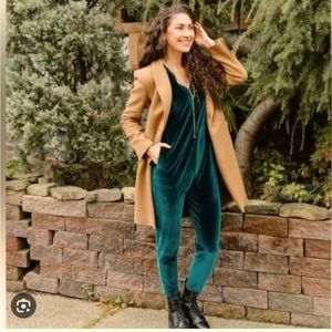 Smash Tess velvet romper- emerald colour